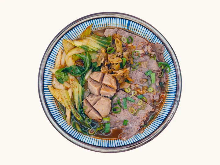 Taiwanese beef noodle soup (紅燒牛肉麵)